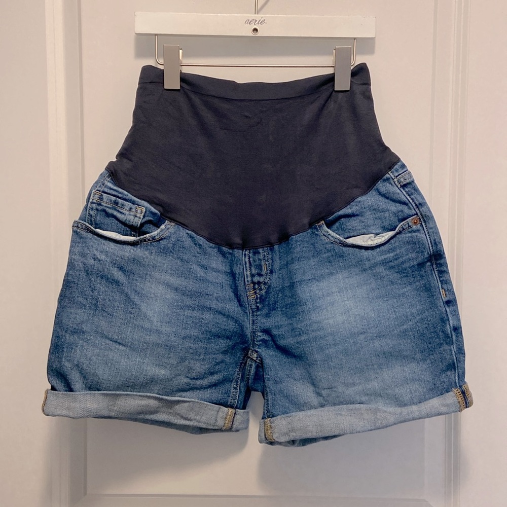 Old Navy Maternity denim shorts
